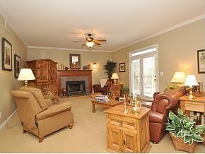 2nd image of 2418 E Goldin Dr