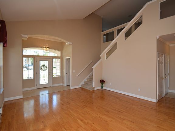 3rd image of 204 S Riverwalk Dr