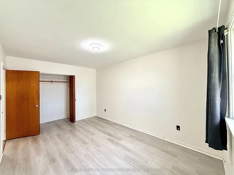 77 Porterfield Rd — Photo 12