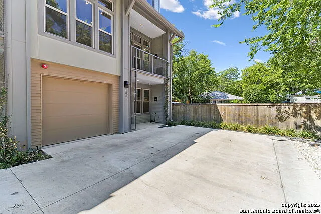 135 Cedar St #105 — Photo 31