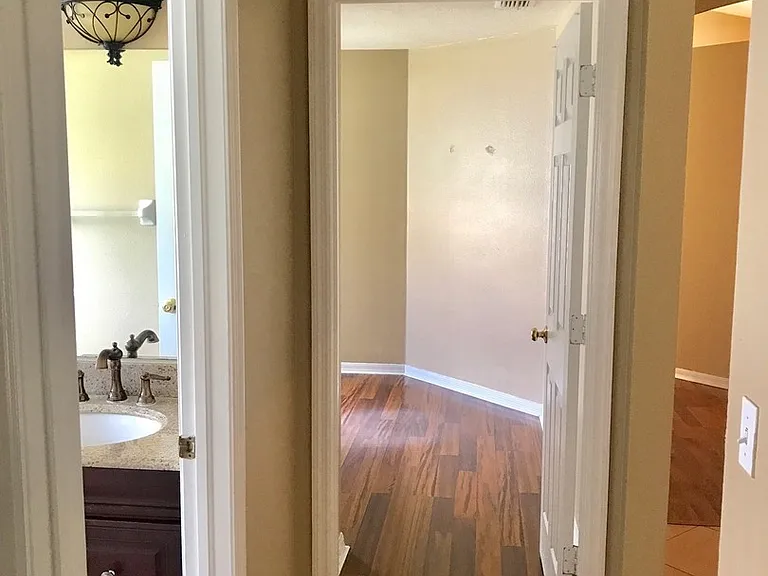 4617 Newbourne Way — Photo 13