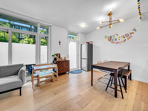 3rd image of 2021 W 10th Ave
