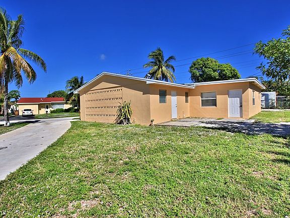 3rd image of 480 SW 14th Pl