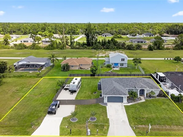 309 NE 30th Ter, Cape Coral, FL 33909