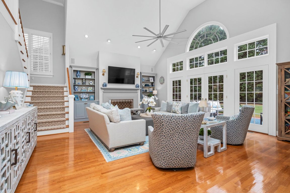 next background image