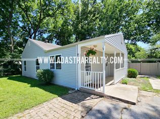 8617 Grant St, Overland Park, KS 66212