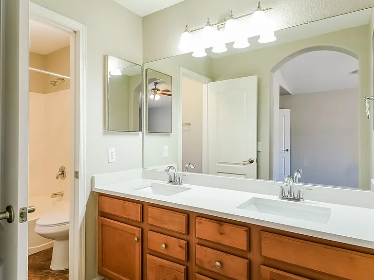 2437 W Running Deer Trl — Photo 11