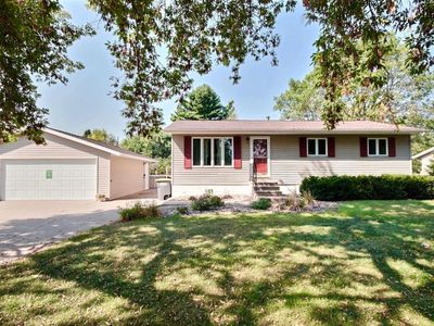 N5825 Lakeview Ct E, Onalaska, WI, 54650