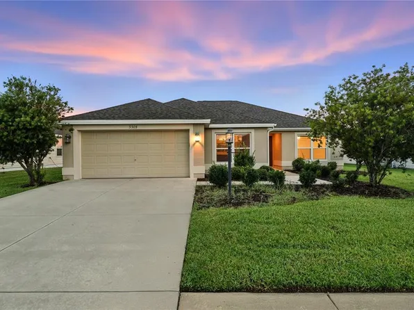 3305 Dzuro Dr, Oxford, FL 34484