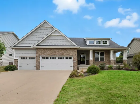 575 Whistling Ct, Waukee, IA 50263