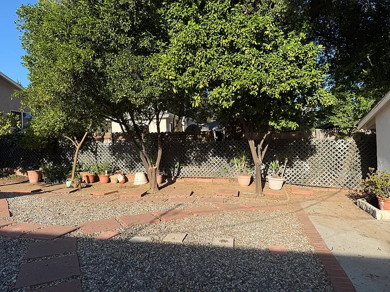 1634 Orange Tree Ln #ADU — Photo 10