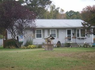 1210 S Precinct St, Taunton, MA 02780