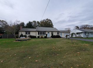 106 Harbor Pkwy, Clinton, CT 06413