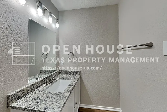 6701 Meadow Way Ln — Photo 9