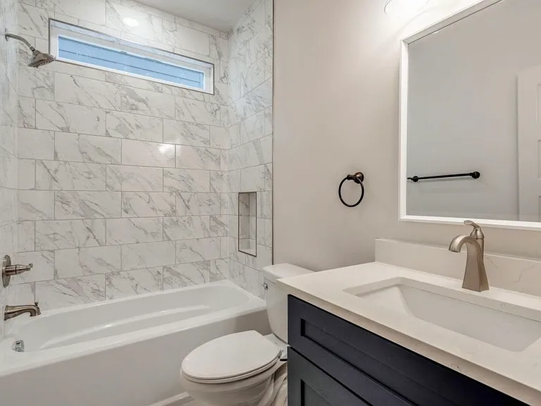 2215B 24th Ave N #B — Photo 18