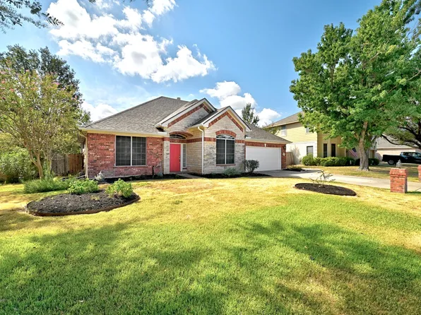 124 Stonehedge Blvd, Georgetown, TX 78626
