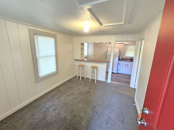 3rd image of 318 A W Georgia Rd