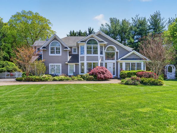 2 Tappanwood Dr