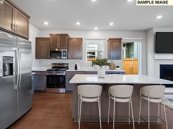2nd image of 8473 SE Apricot Ln