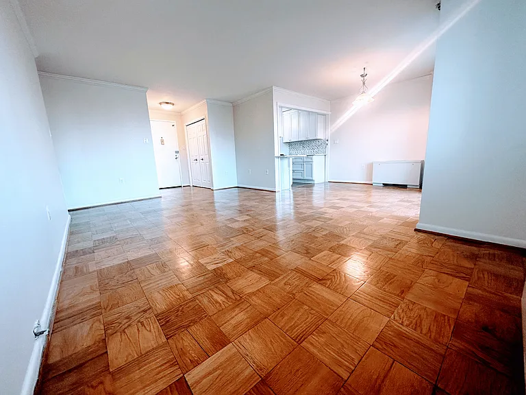 10500 Rockville Pike #527 — Photo 6