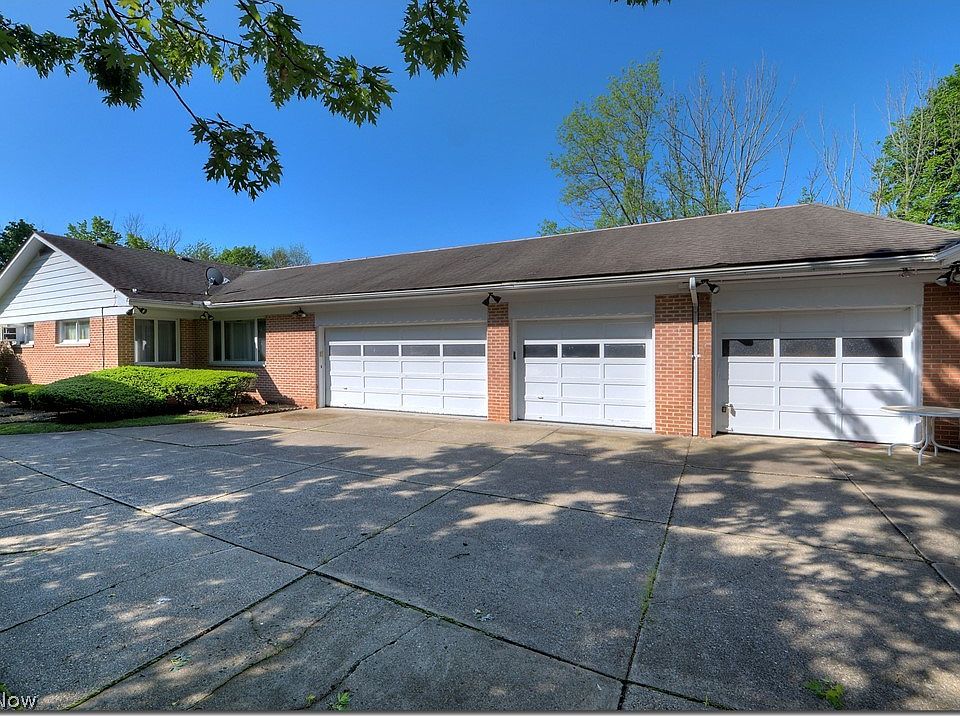 3058 Silver Lake Blvd, Silver Lake, OH 44224 Zillow