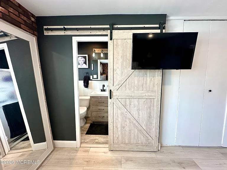 510 Deal Lake Dr #2H — Photo 11