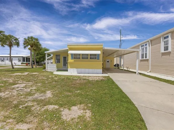 802 Turf St, Venice, FL 34285
