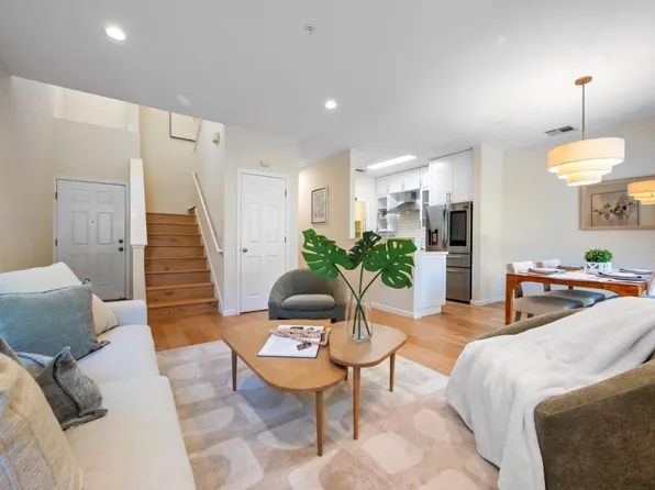703 Star Jasmine Ct, San Jose, CA 95131