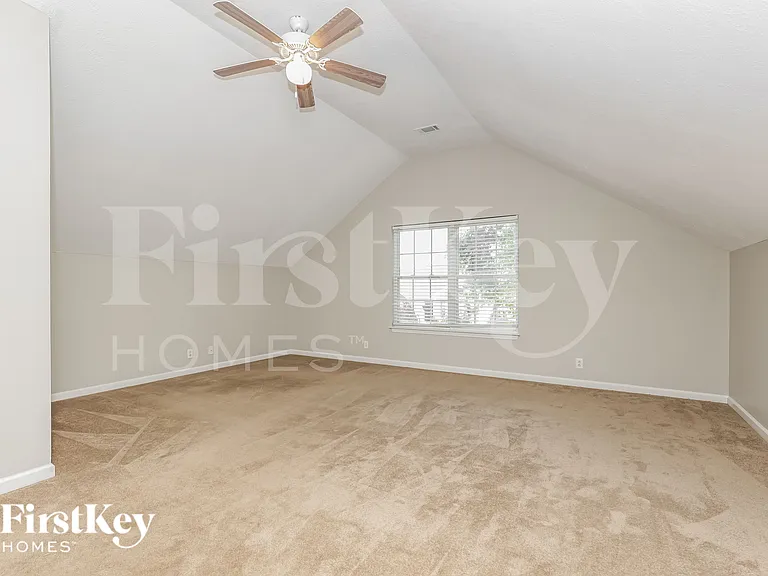 869 Maricopa Dr — Photo 11