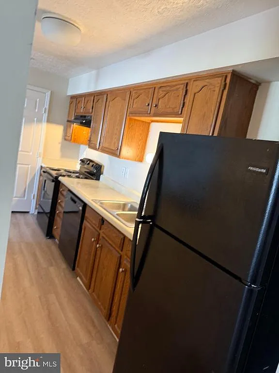 2 bed, 1100 sqft, $1,625 — Photo 4