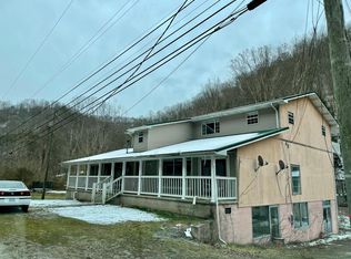 1721 Upper Second Creek Rd, Hazard, KY 41701