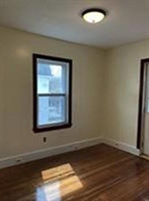 4th image of 14 Bigelow St #2