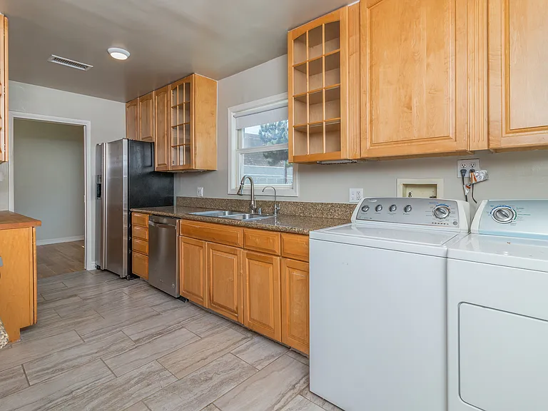 4711 Purdue Ave — Photo 15