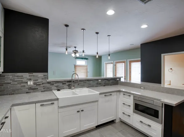 235 W PORTLAND Street, Phoenix, AZ 85003