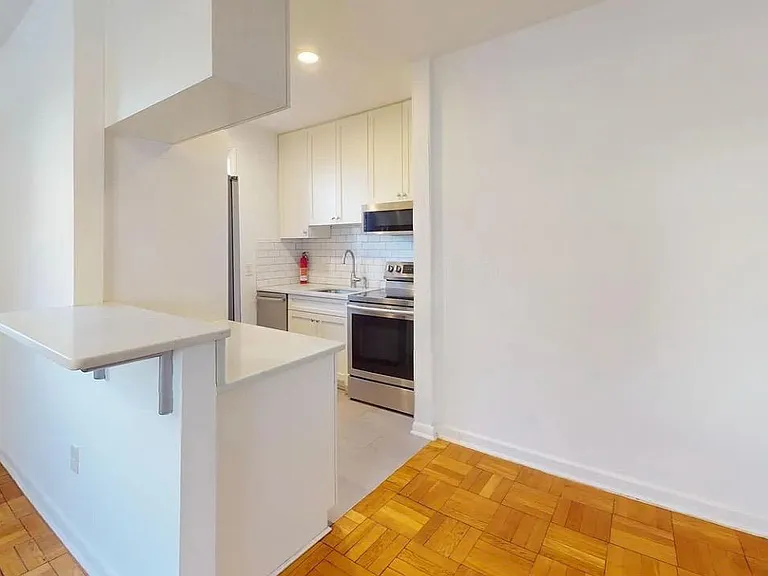 4000 Beecher St NW #101 — Photo 1