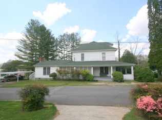 425 3rd St, Andrews, NC 28901