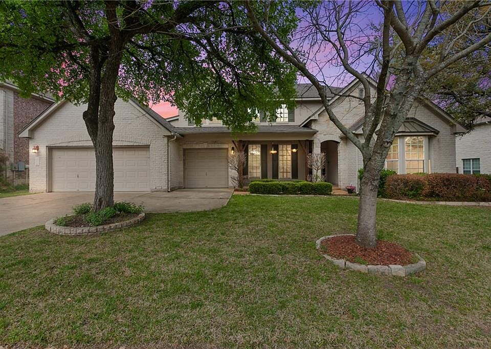 1st image of 10012 Valderrama Dr