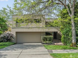 Lochleven, Bellevue, WA 98004