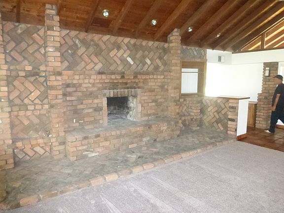 2nd image of 4646 W Gumina Ave