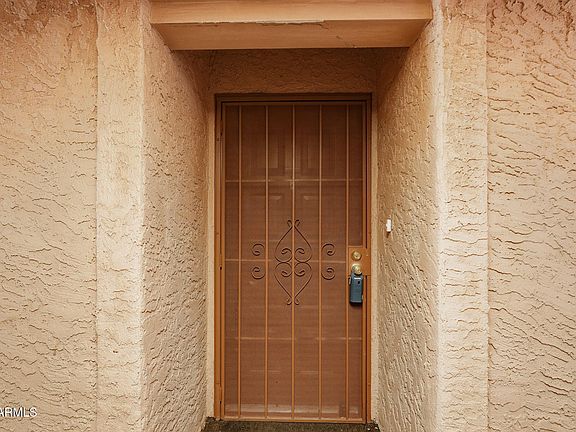 4th image of 540 N MAY Street #1109