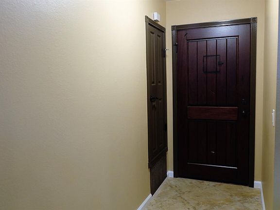 5th image of 2523 S Malcolm Ave