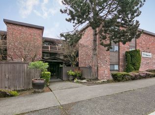 Villa Andora in West Seatte, Seattle, WA 98116