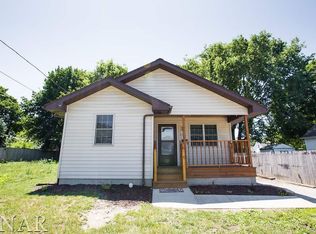 712 W Monroe St, Bloomington, IL