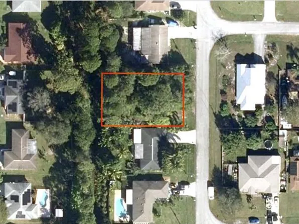 177 SE Fallon Dr #28, Pt Saint Lucie, FL 34983