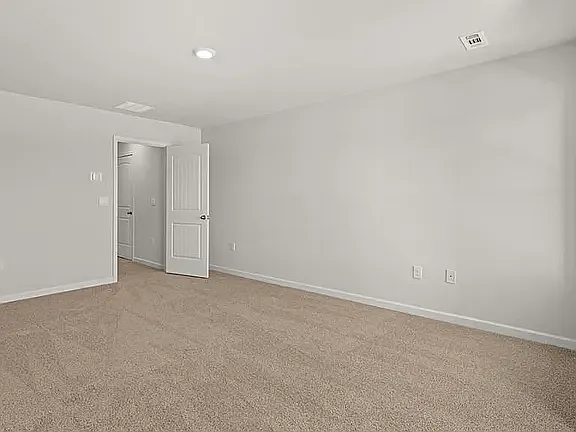 210 Deerberry Dr — Photo 8