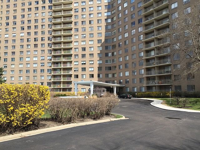 1st image of 7061 N Kedzie Ave Suite 709