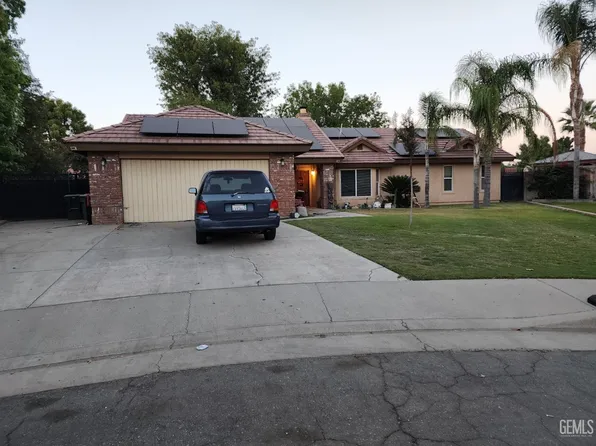4700 Megarey Ct, Bakersfield, CA 93311