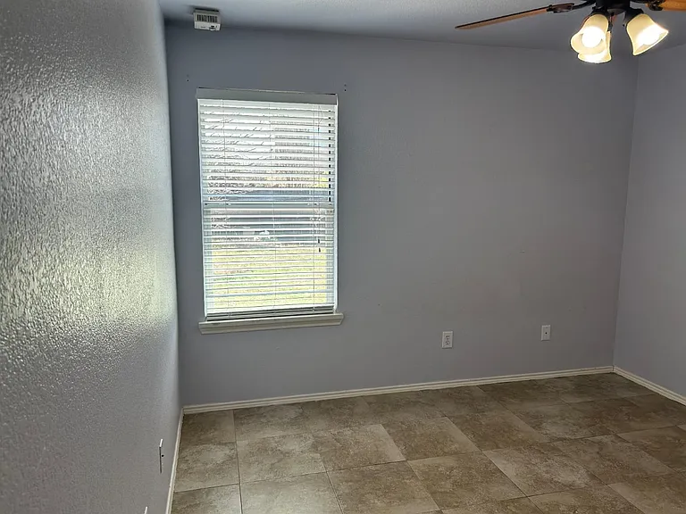 12112 Lamington Dr — Photo 20