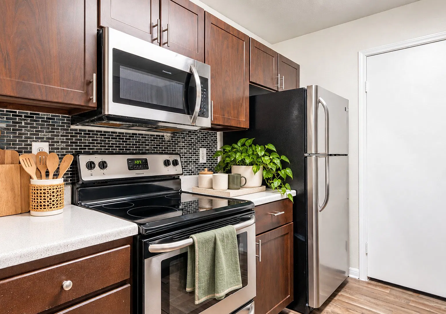 River Oaks Villas — Photo 4
