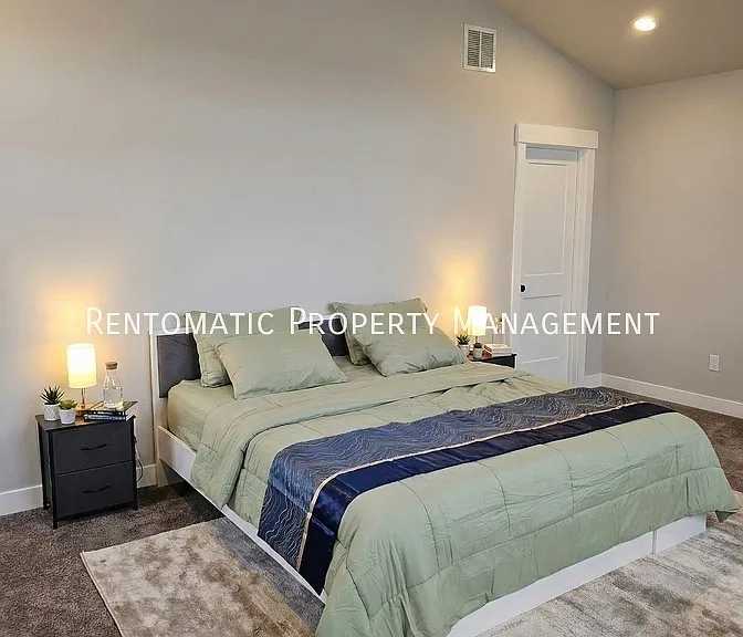 6935 Woods Rose Dr — Photo 15